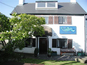 Elizabethan Inn close to Higher Rixdale Farm, Ensuite Bed & Breakfast Accommodation